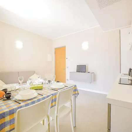 Simpliciter 1 Apartment